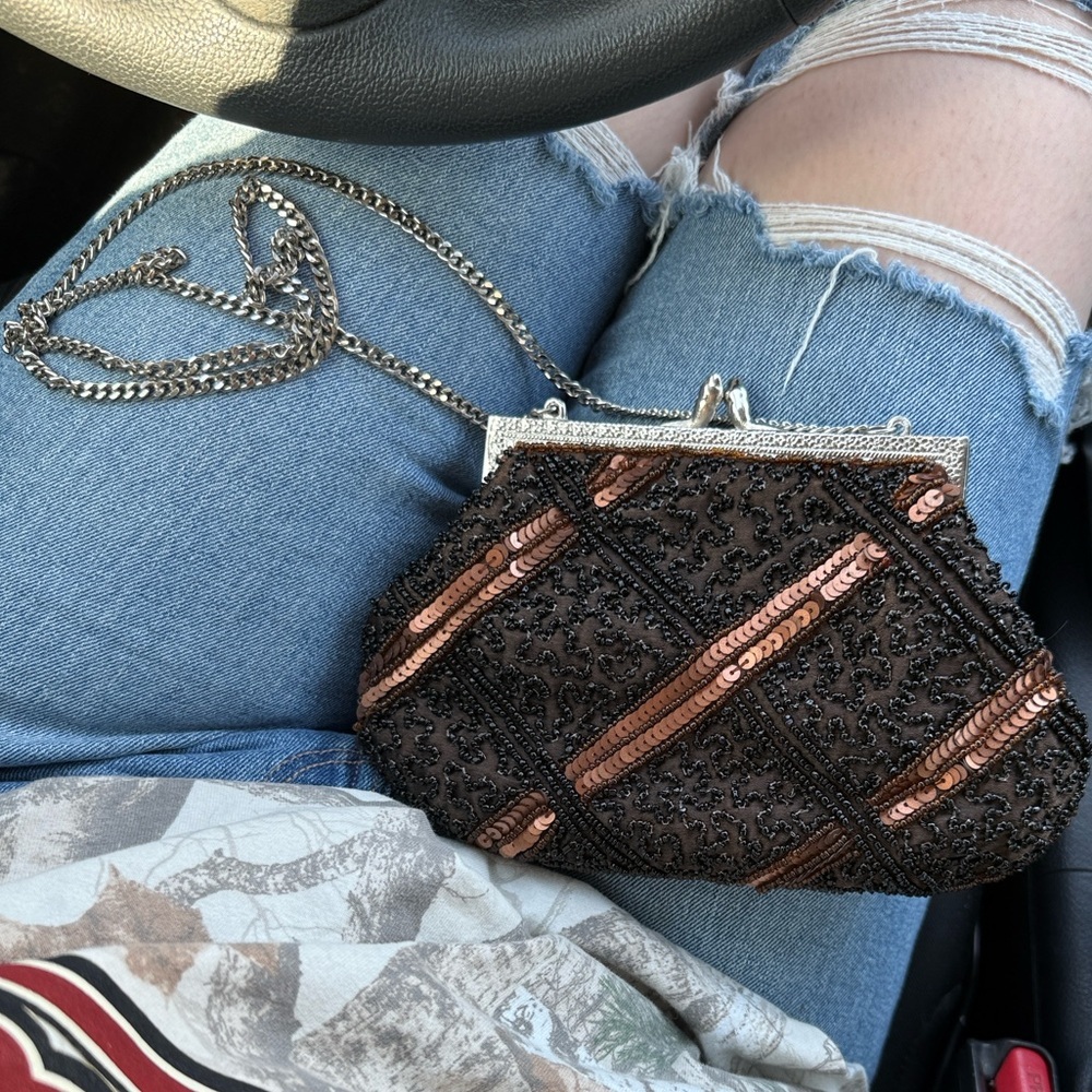 Vintage Style Beaded Bag | Kiss Closure